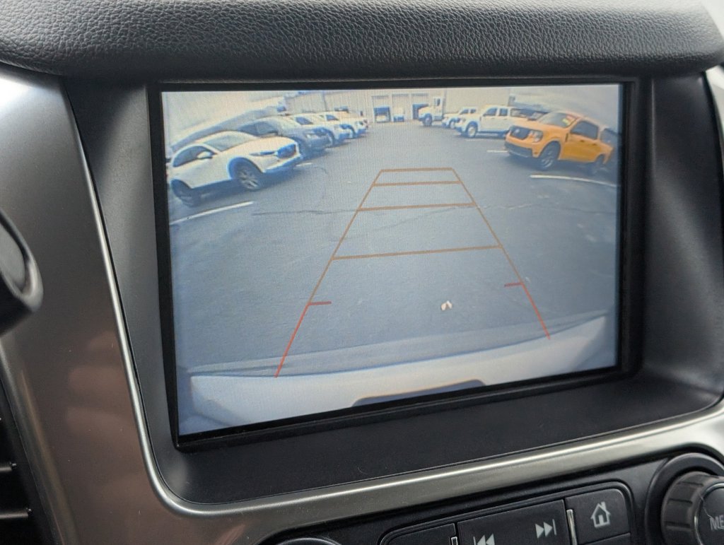 Used 2019 Chevrolet Tahoe LT w/ Luxury Package RWD image 23