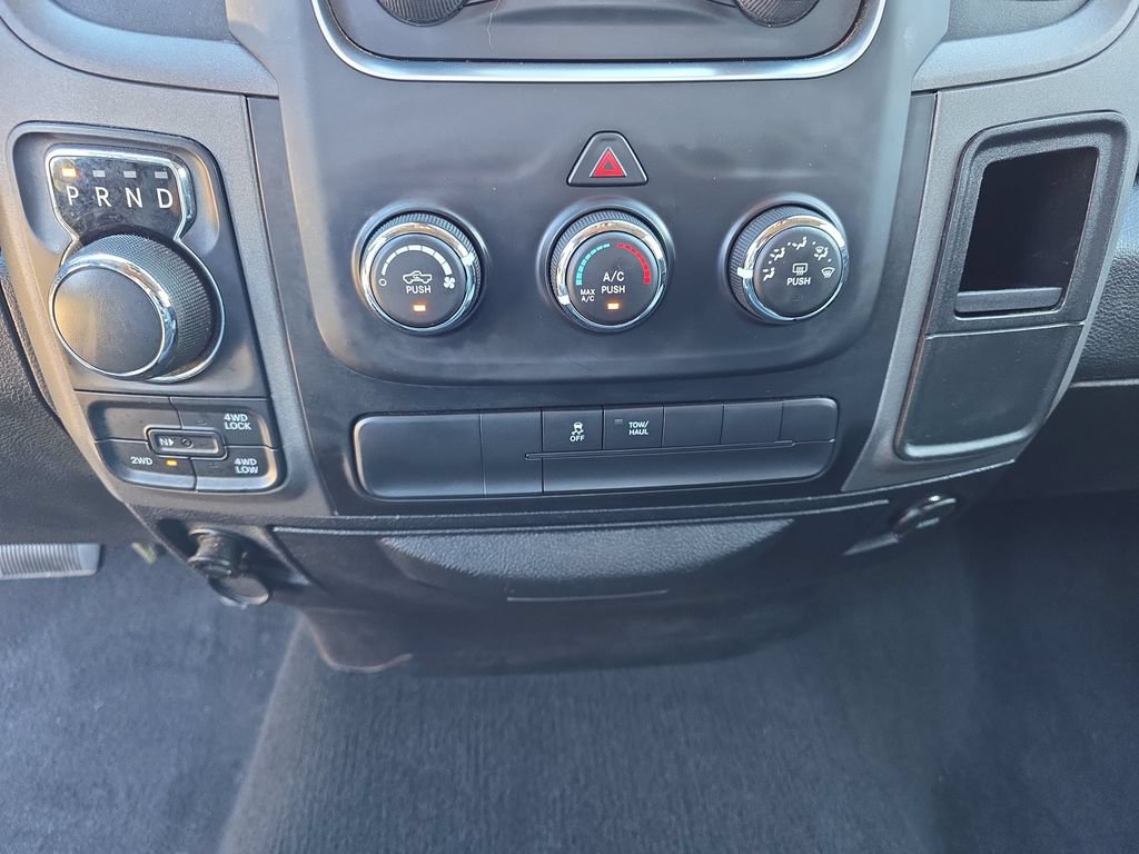 Used 2017 RAM 1500 Express w/ Express Value Package AWD/4WD image 21