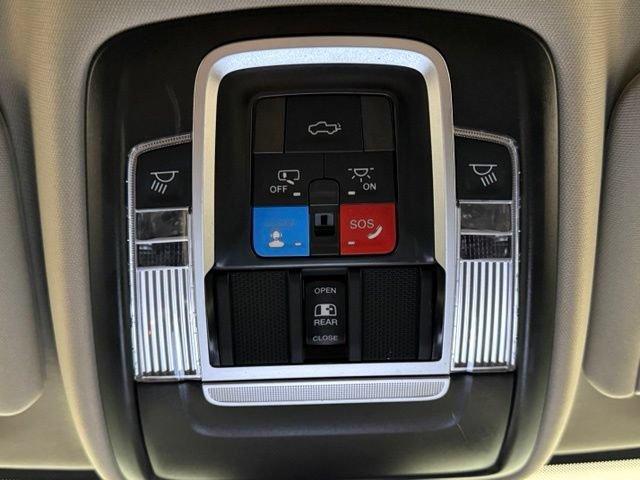 Used 2024 RAM 2500 Laramie AWD/4WD image 34