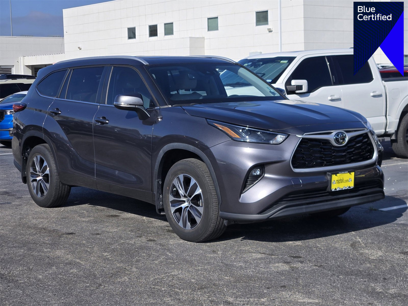 Used 2023 Toyota Highlander XLE