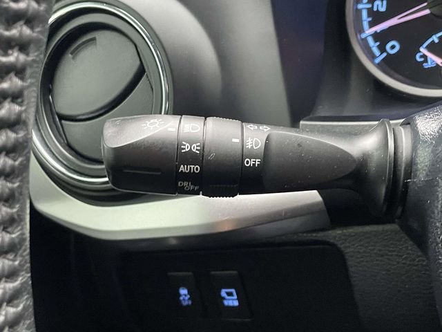 Used 2020 Toyota Tacoma Limited image 22