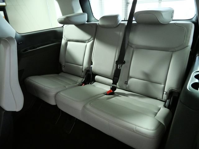 Certified 2025 Ford Expedition Active AWD/4WD image 15