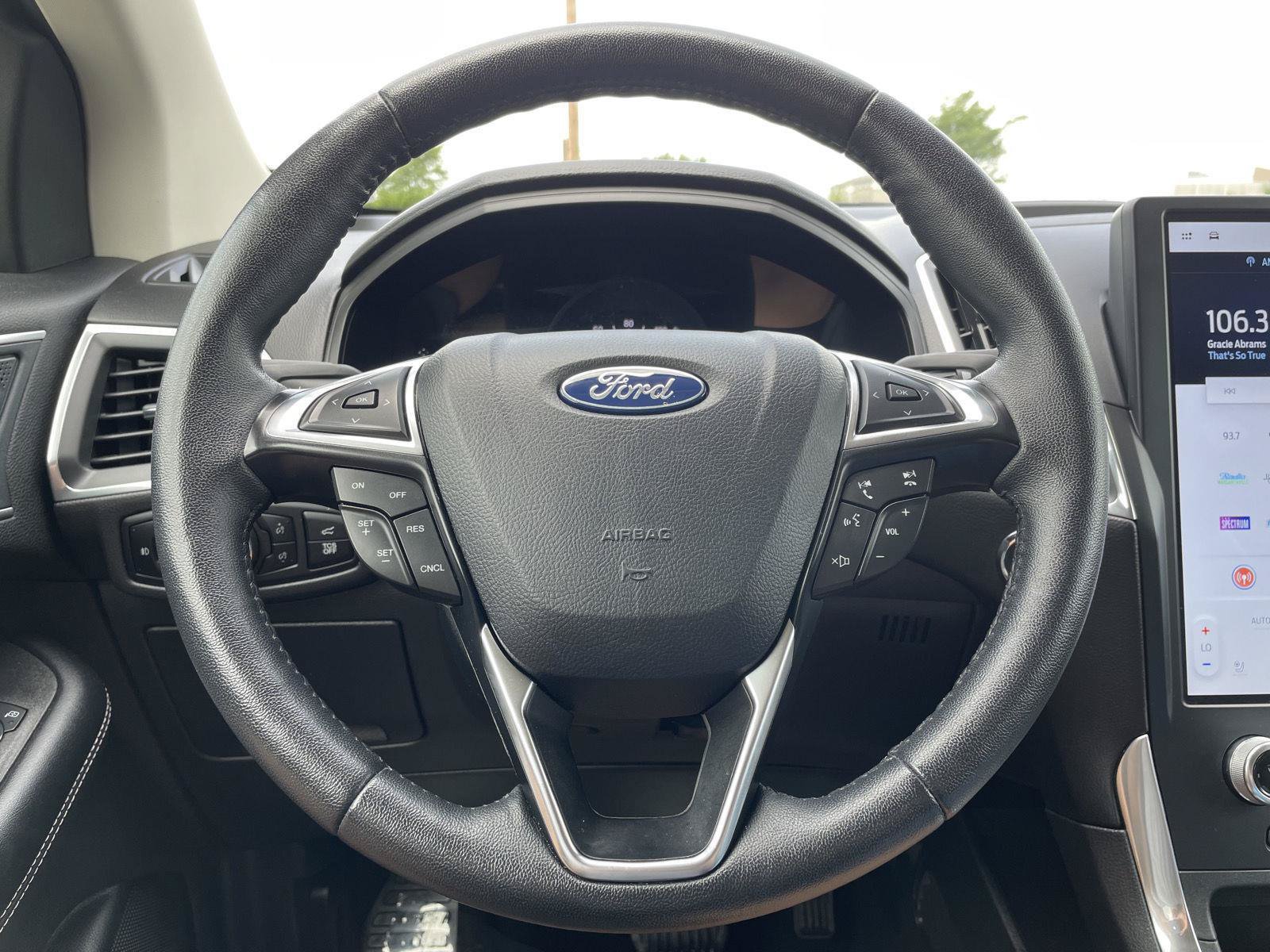 Certified 2024 Ford Edge Titanium AWD/4WD image 12