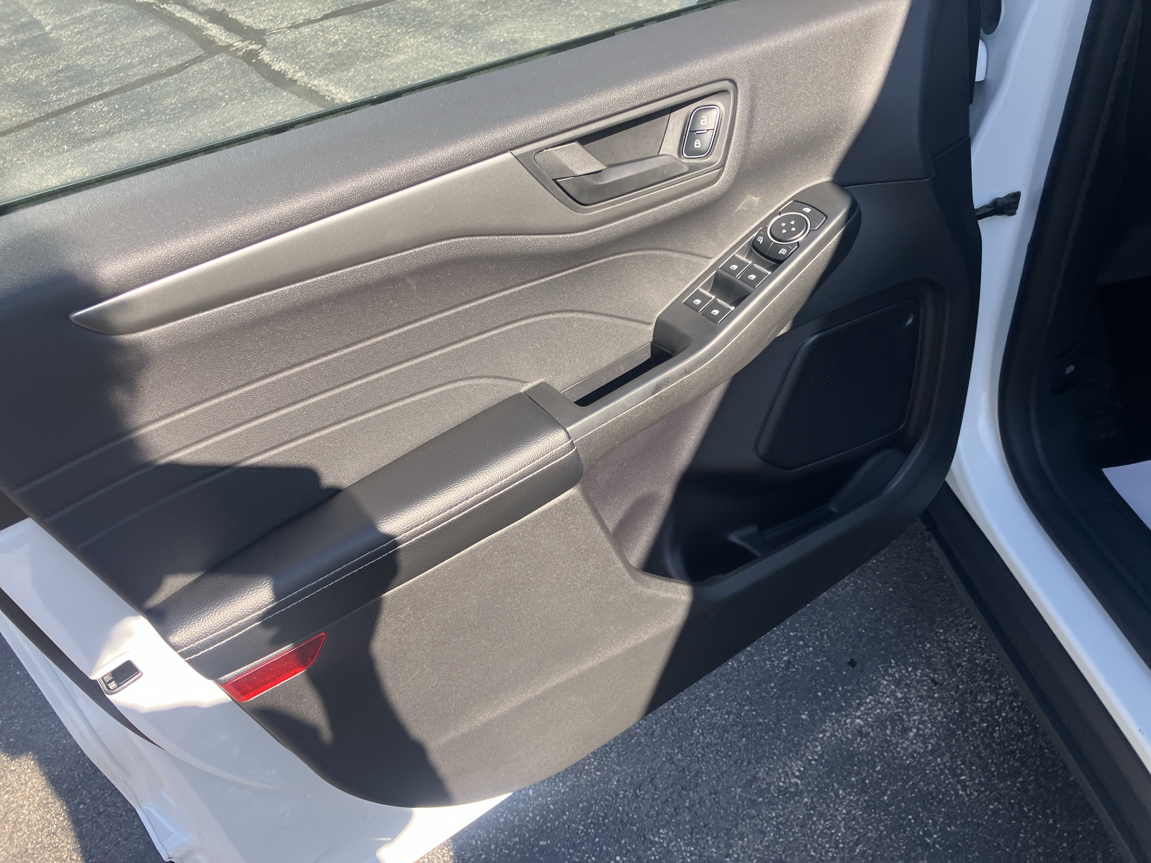 Certified 2023 Ford Escape Active AWD/4WD image 17