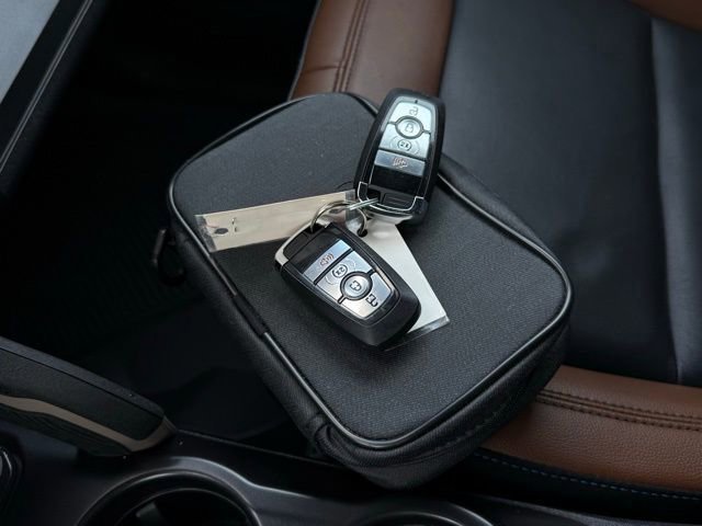 Certified 2024 Ford Bronco Outer Banks w/ Sasquatch Package image 19