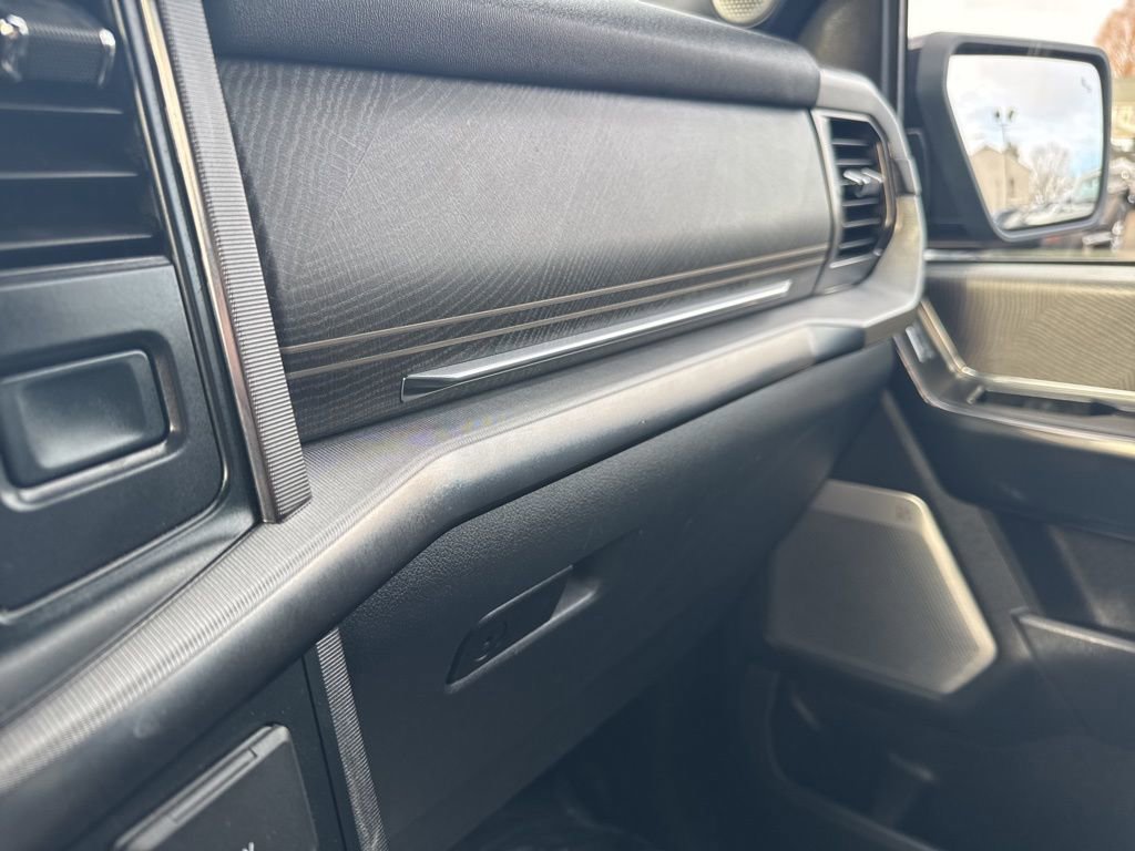 Certified 2022 Ford F150 Platinum w/ Equipment Group 701A High image 34