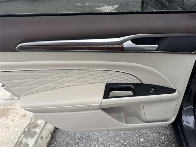 Certified 2018 Ford Fusion Energi Platinum image 32