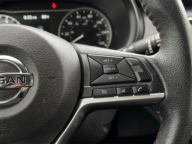 Used 2020 Nissan Kicks SR w/ SR Premium Package image 21