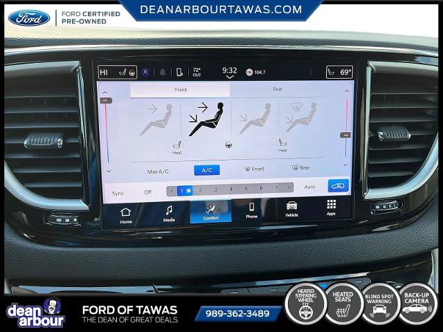 Used 2024 Chrysler Pacifica Touring-L FWD image 9