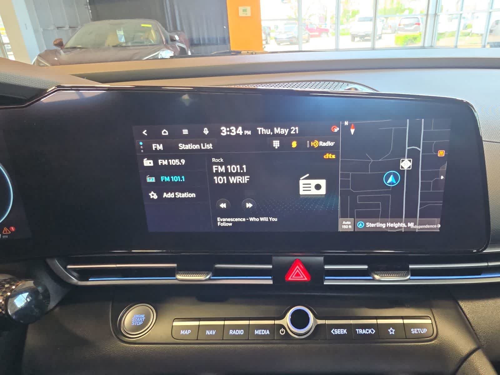 Used 2024 Hyundai Elantra SEL FWD image 27