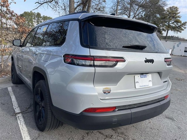 Used 2024 Jeep Grand Cherokee L Limited w/ Black Appearance Package image 5