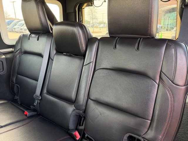 Used 2022 Jeep Wrangler Unlimited Rubicon w/ Steel Bumper Group image 21