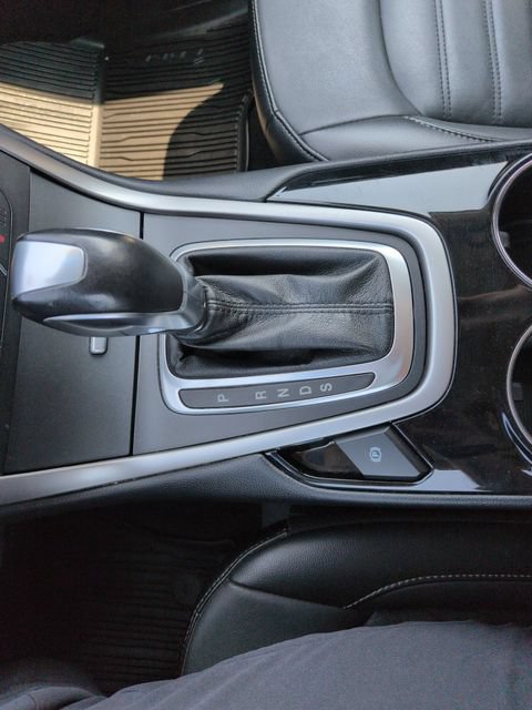 Certified 2018 Ford Edge SEL w/ Equipment Group 201A AWD/4WD image 43