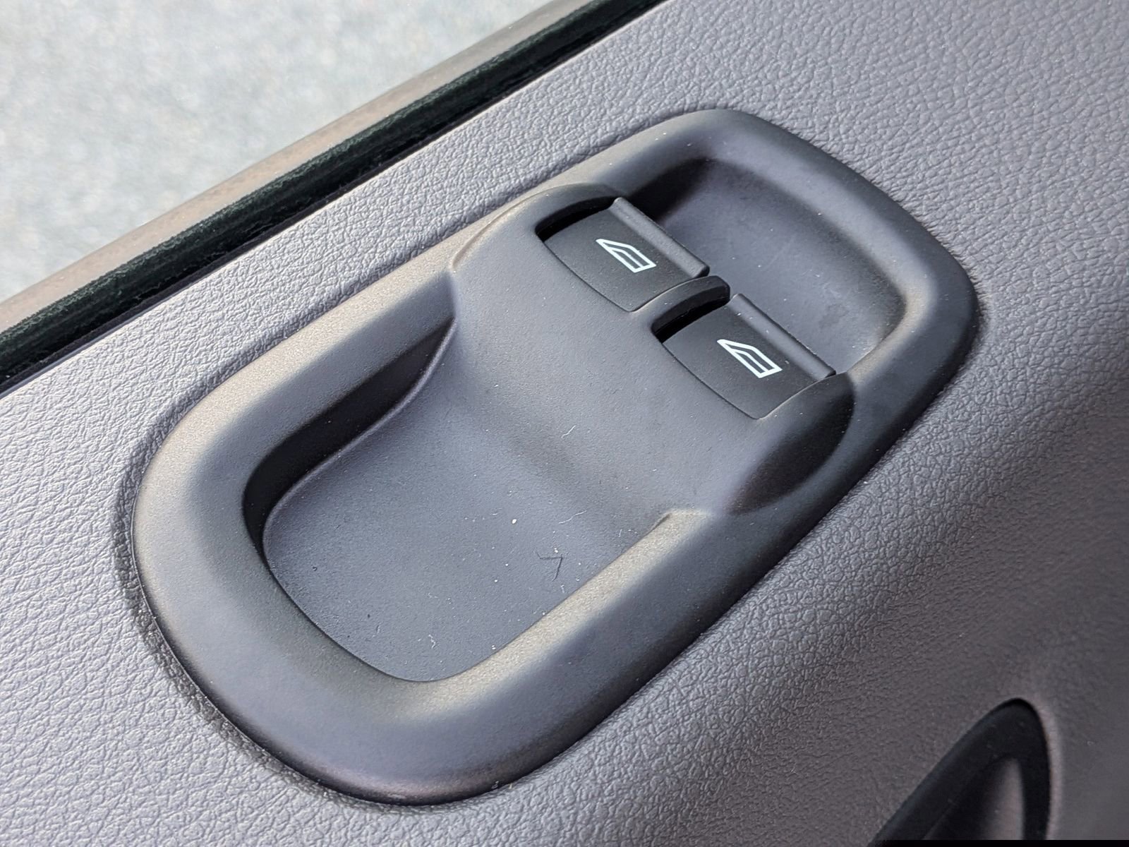 Certified 2025 Ford Transit 350 XL image 21