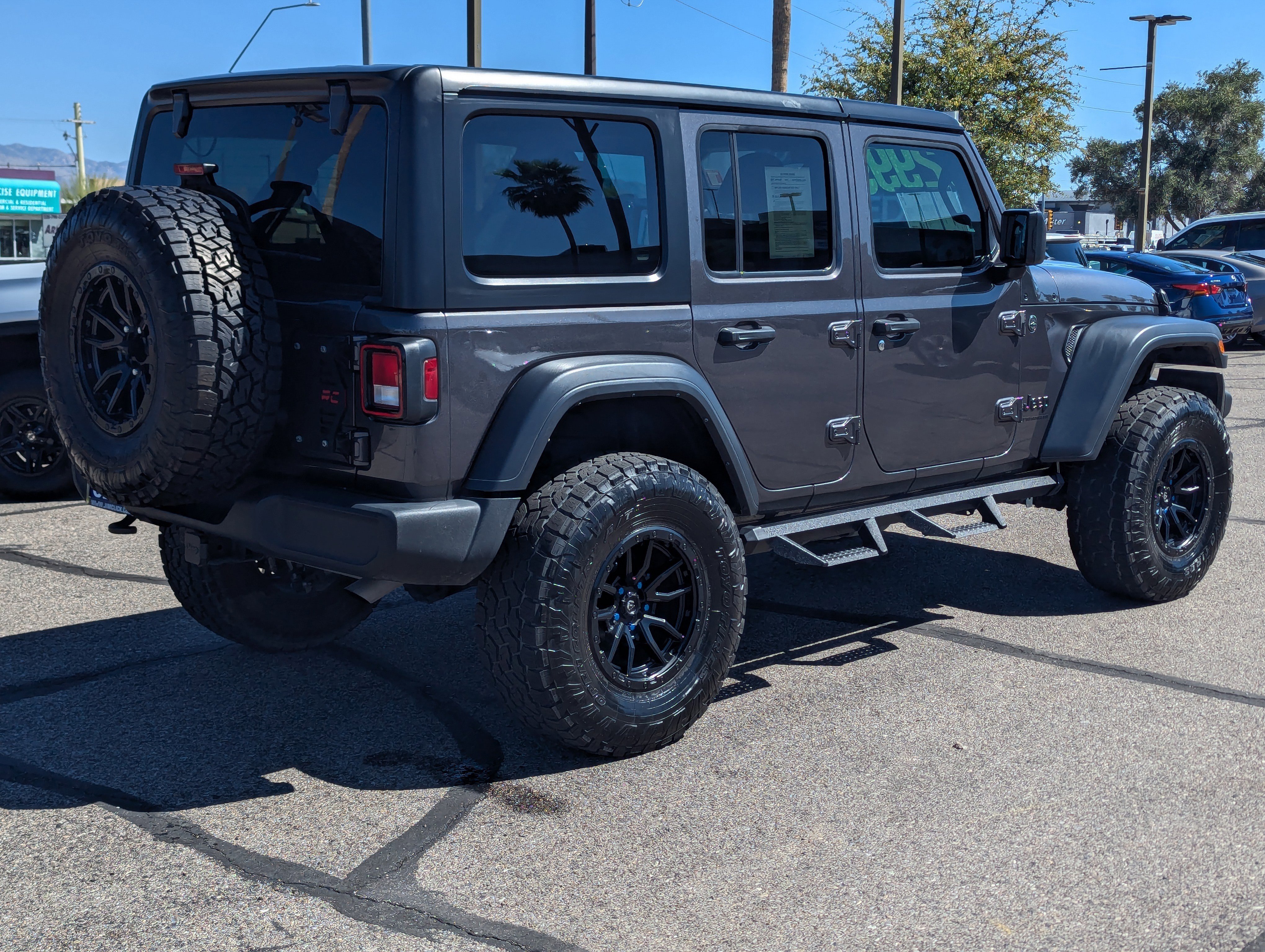 Used 2024 Jeep Wrangler Sport S image 2