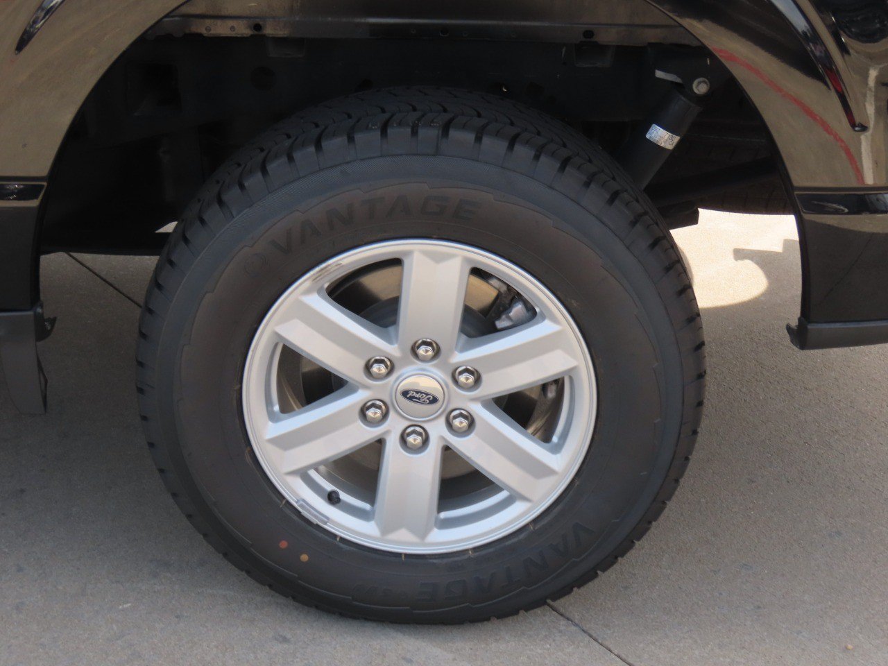 Certified 2022 Ford F150 XLT RWD image 15