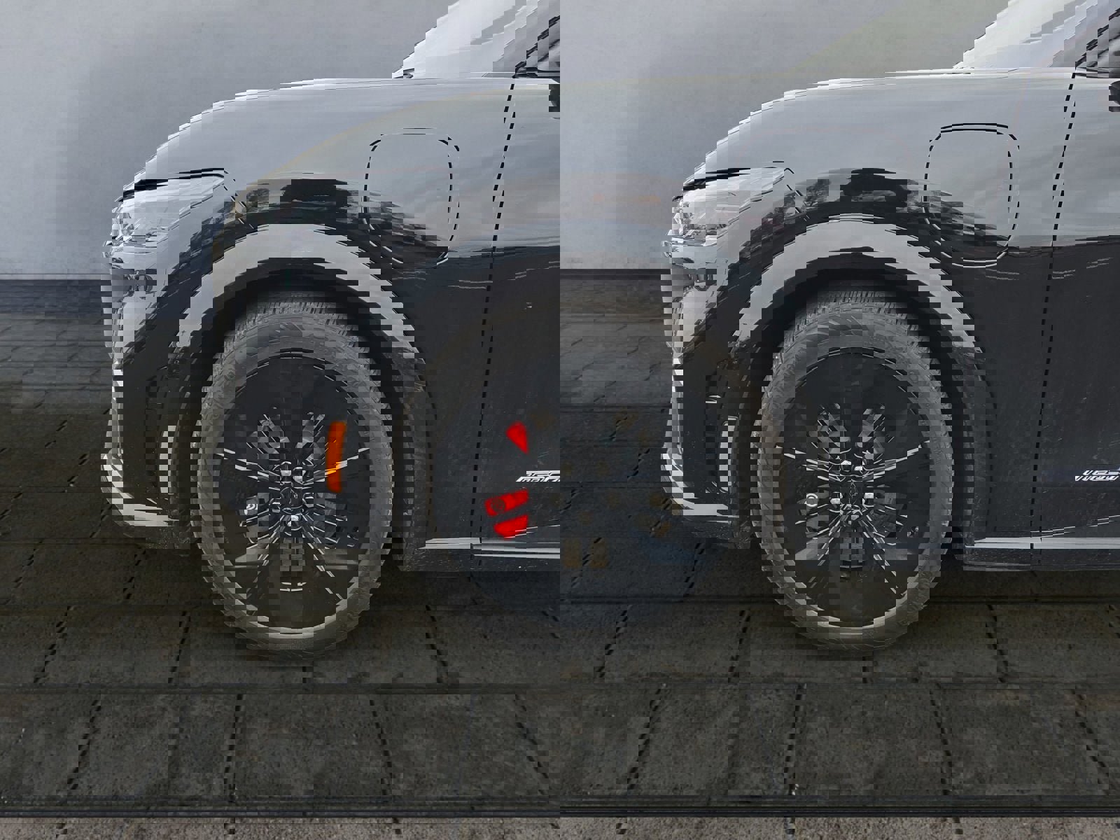 Certified 2025 Ford Mustang Mach-E GT image 27