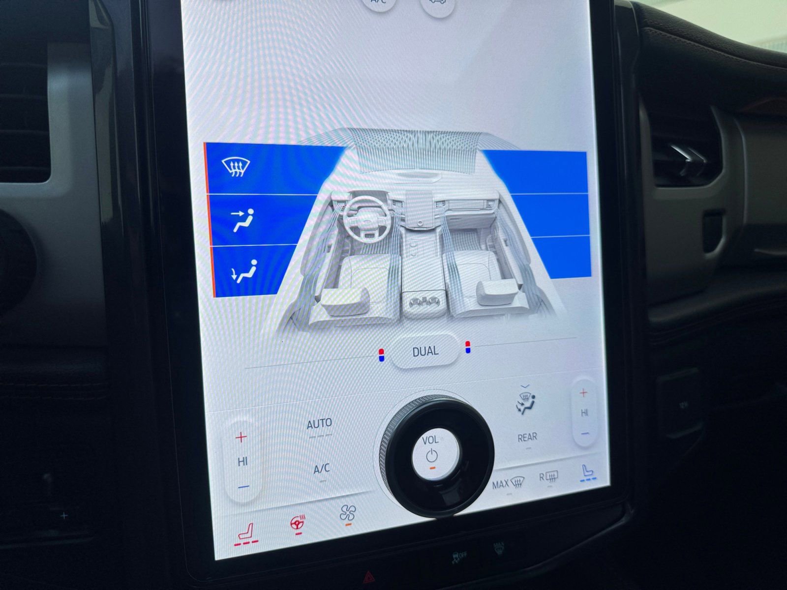 Certified 2023 Ford Expedition Timberline image 27