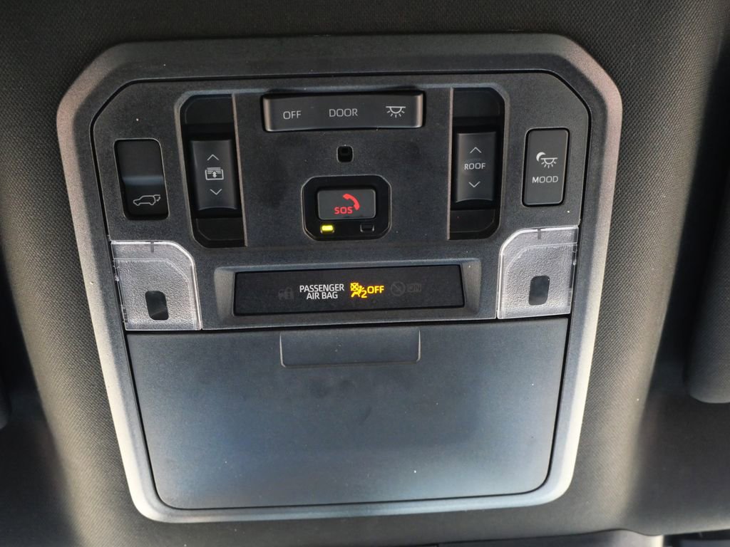 Used 2024 Toyota Sequoia Capstone AWD/4WD image 41