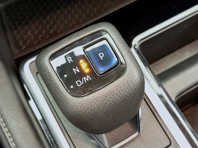 Used 2022 Nissan Pathfinder SV w/ SV Premium Package image 22