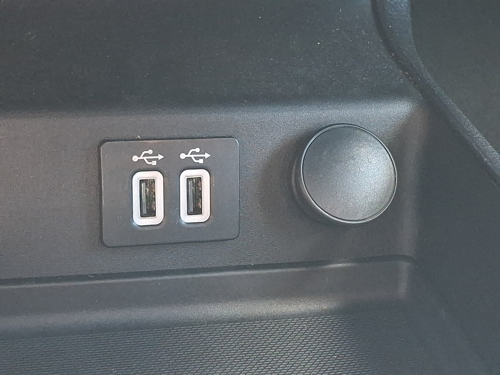 Certified 2020 Ford Fusion SE FWD image 27