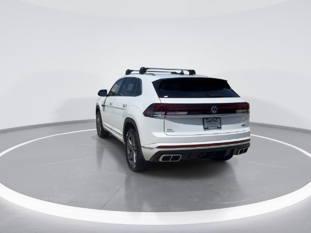 Used 2024 Volkswagen Atlas Cross Sport SEL R-Line AWD/4WD image 5