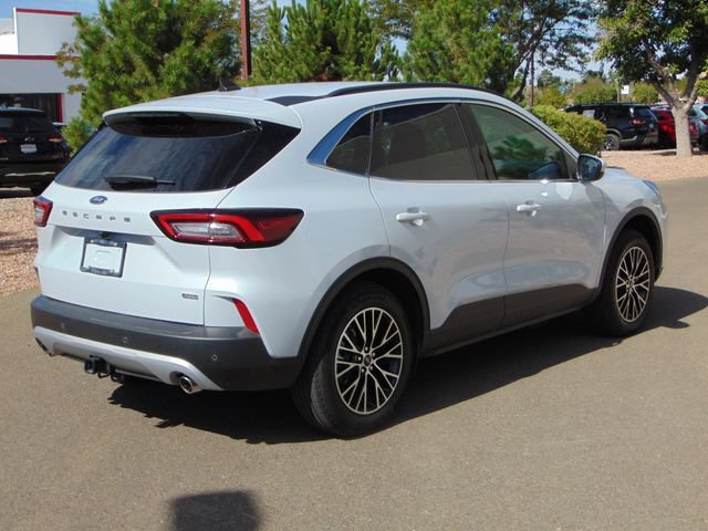 Certified 2026 Ford Escape SE w/ Class II Trailer Tow Package FWD image 6