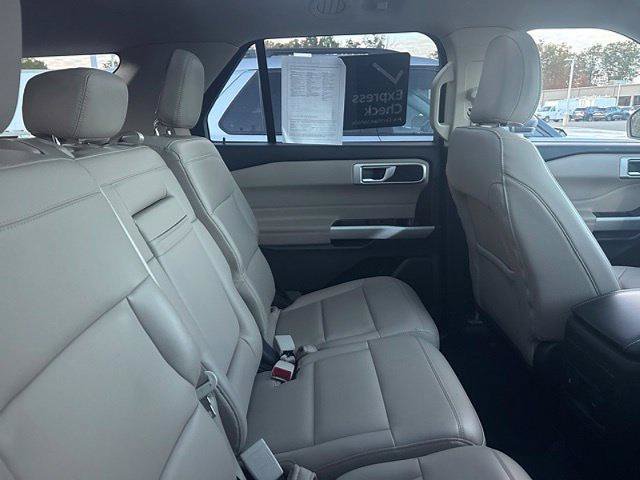 Certified 2023 Ford Explorer XLT w/ Equipment Group 202A AWD/4WD image 14