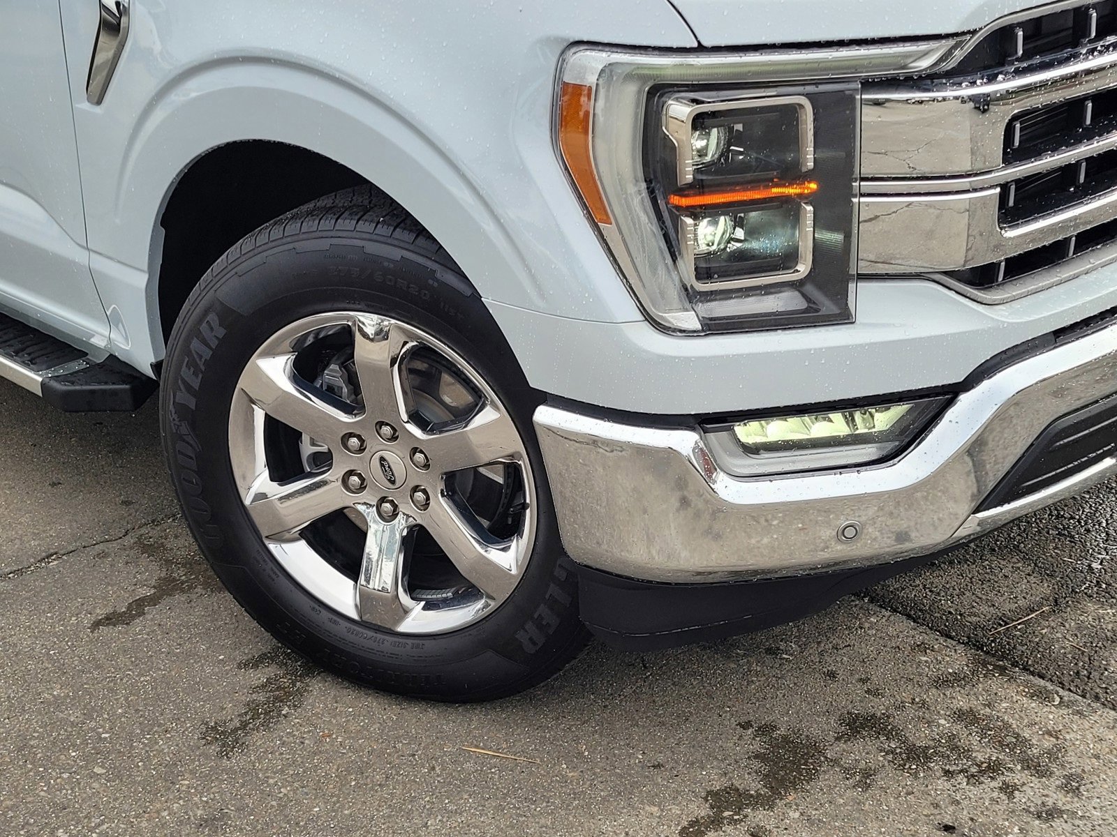 Certified 2022 Ford F150 Lariat w/ Equipment Group 502A High image 9