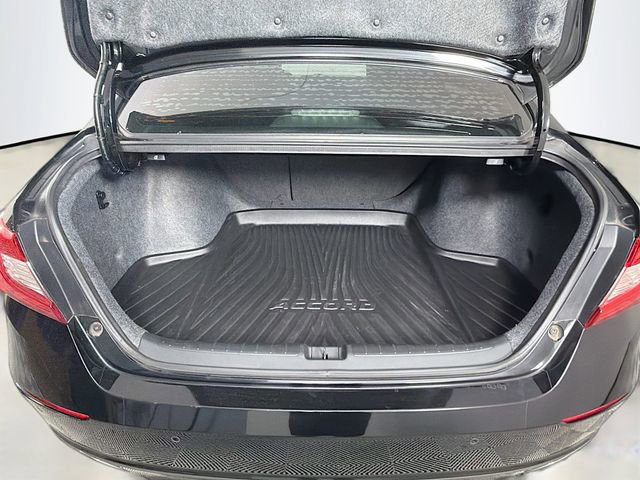 Used 2020 Honda Accord Touring image 32