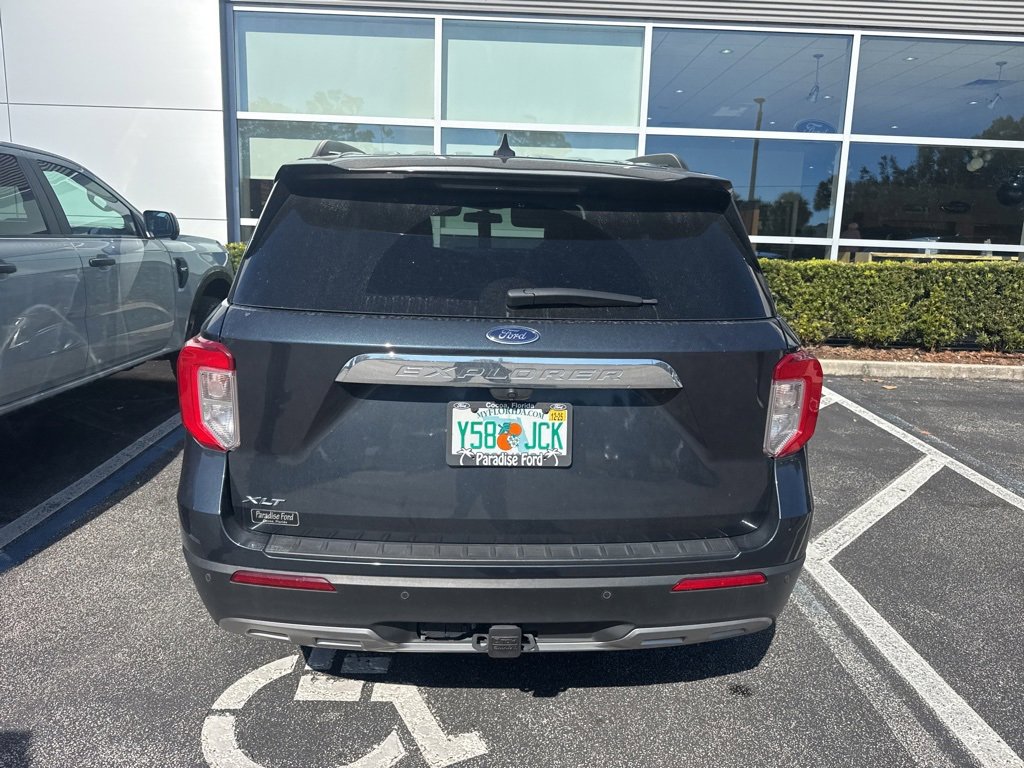 Certified 2022 Ford Explorer XLT w/ Equipment Group 202A image 5