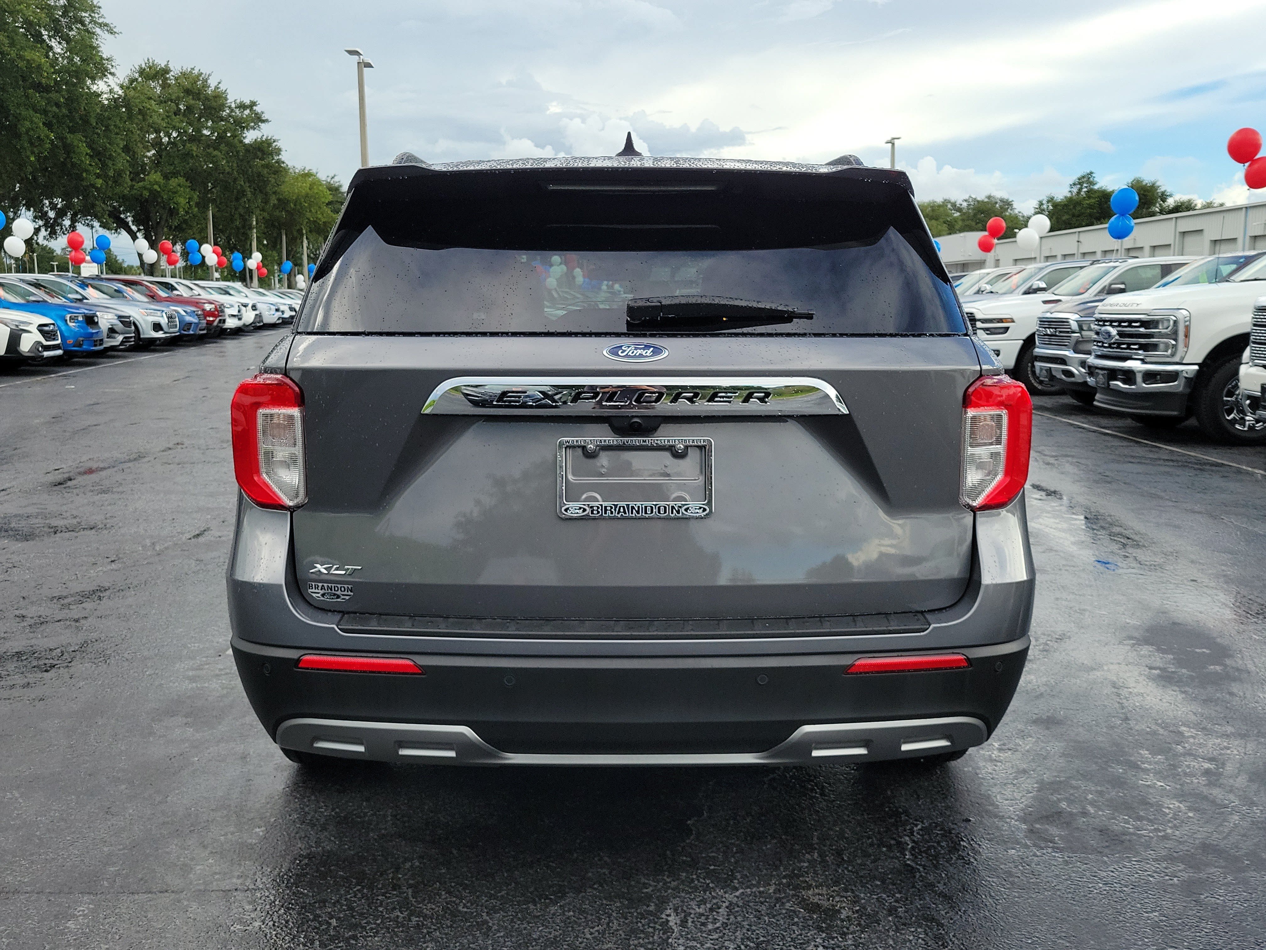 Certified 2023 Ford Explorer XLT w/ Equipment Group 202A RWD image 8
