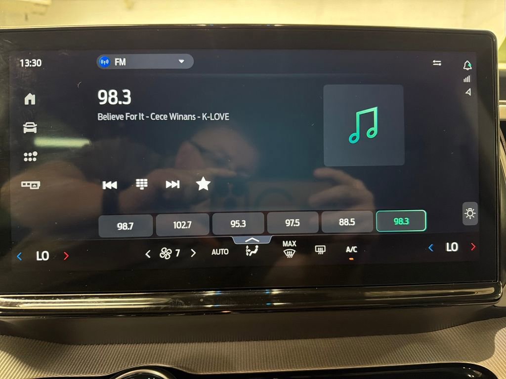 Certified 2025 Ford Expedition Active image 25