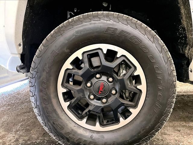 Used 2024 Toyota Tacoma TRD Off-Road w/ TRD Off Road Upgrade Package AWD/4WD image 8