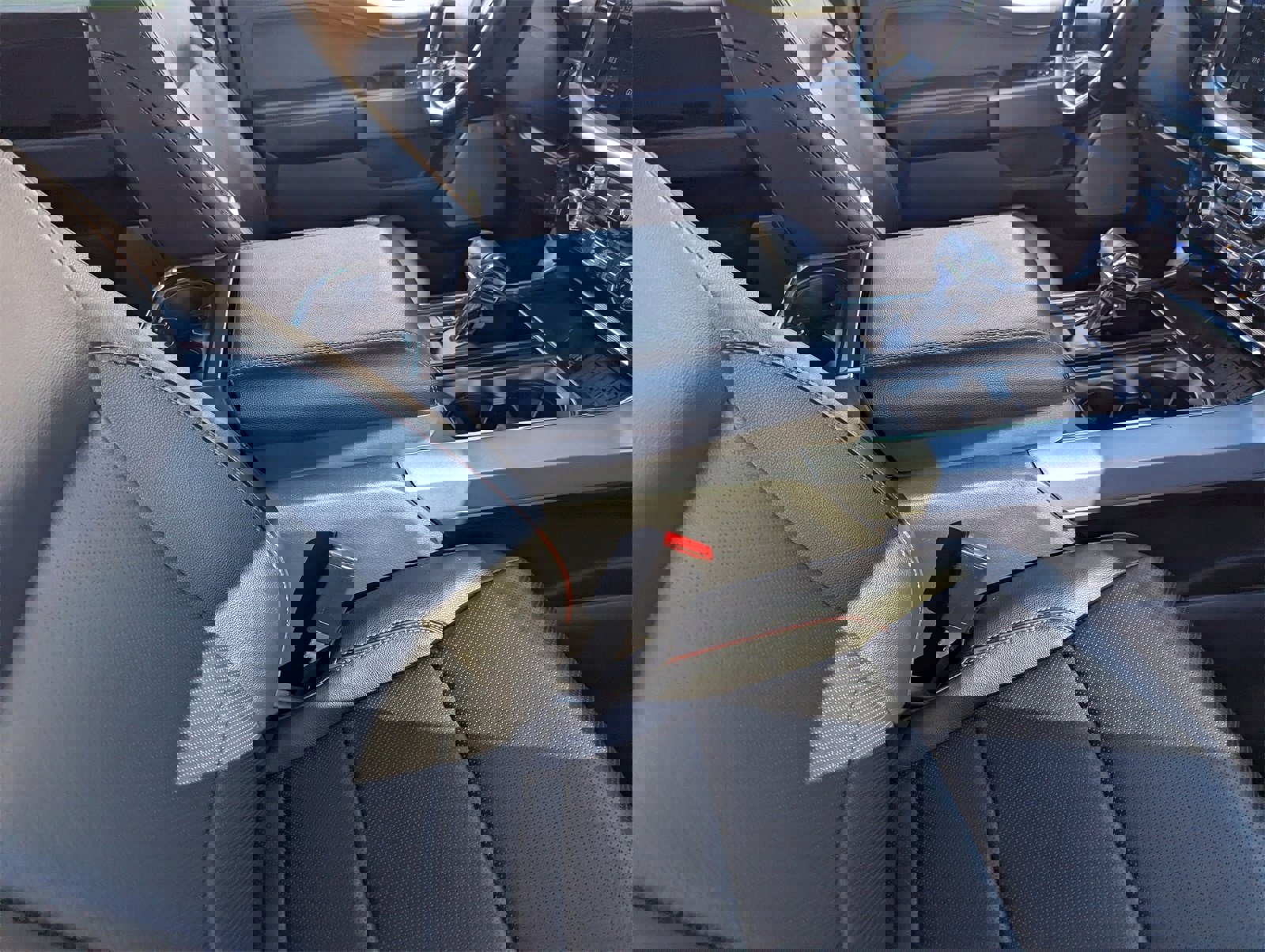 Certified 2023 Ford F150 Lariat w/ Equipment Group 502A High image 12