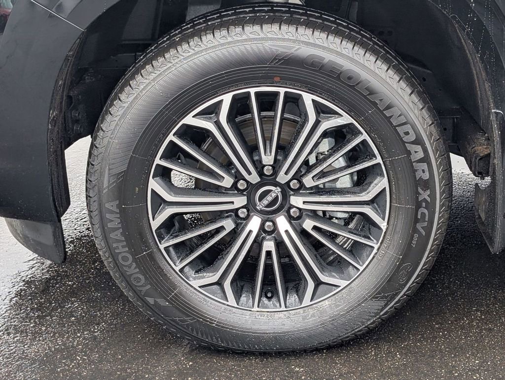 Used 2025 Nissan Armada Platinum image 15