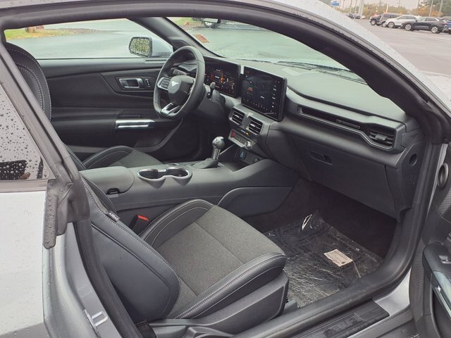 Certified 2025 Ford Mustang Coupe RWD image 24