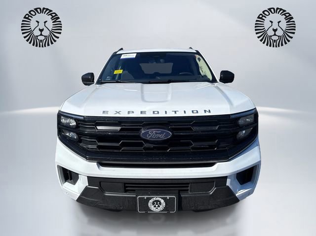 Certified 2025 Ford Expedition Active image 8