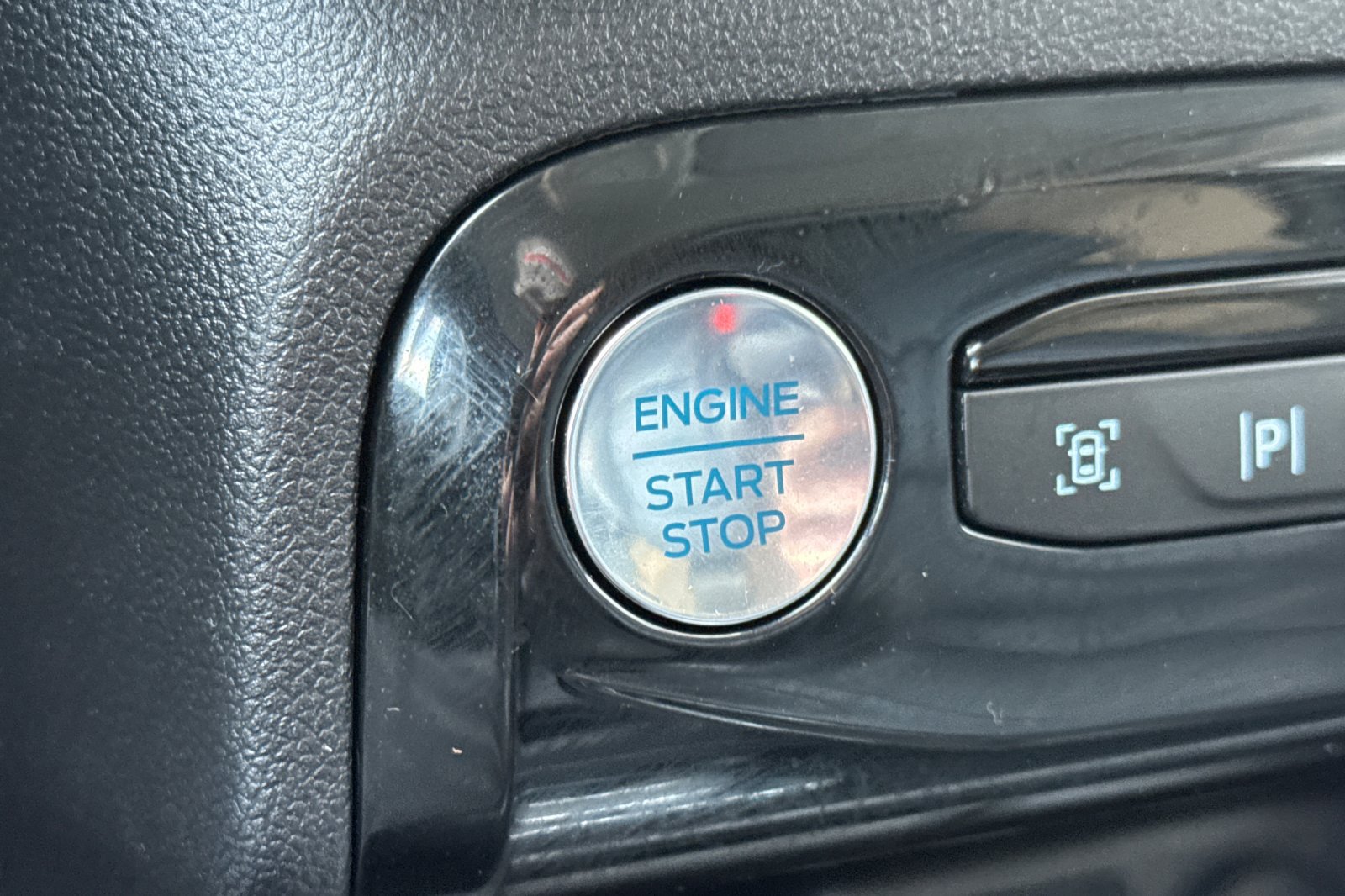 Certified 2024 Ford Escape Platinum AWD/4WD image 23