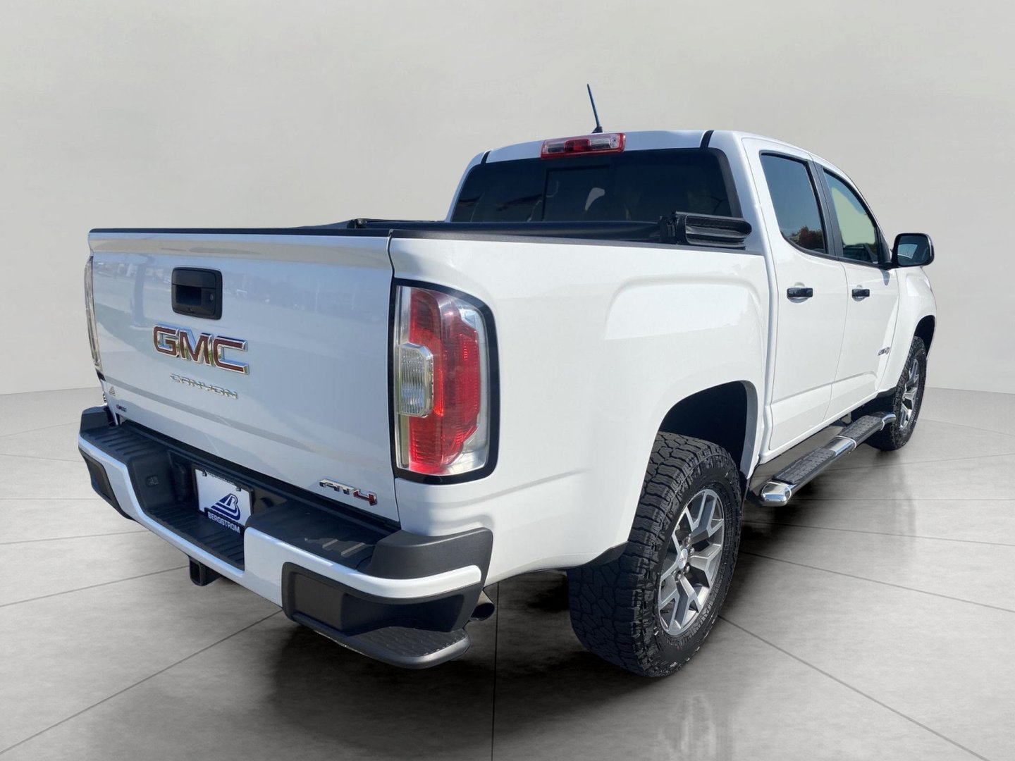 Used 2021 GMC Canyon AT4 w/ Trailering Package AWD/4WD image 10