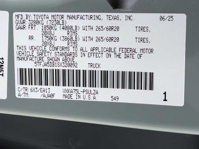 Used 2025 Toyota Tundra Limited AWD/4WD image 29