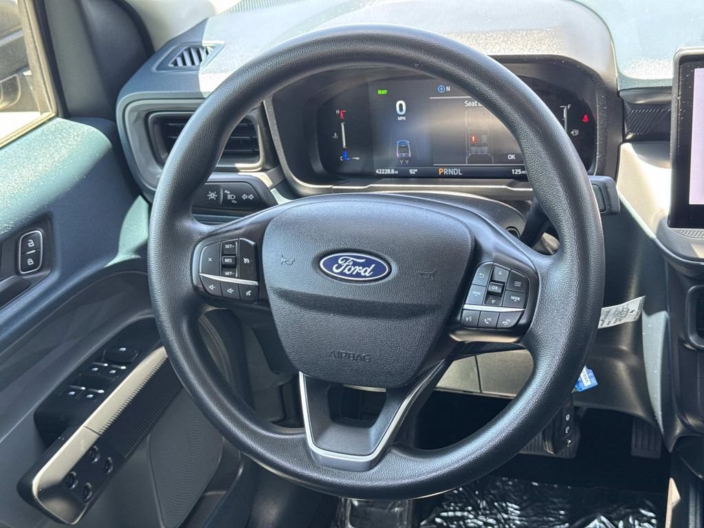 Certified 2025 Ford Maverick XL FWD image 9