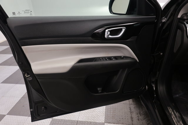 Used 2022 Jeep Compass Limited AWD/4WD image 18