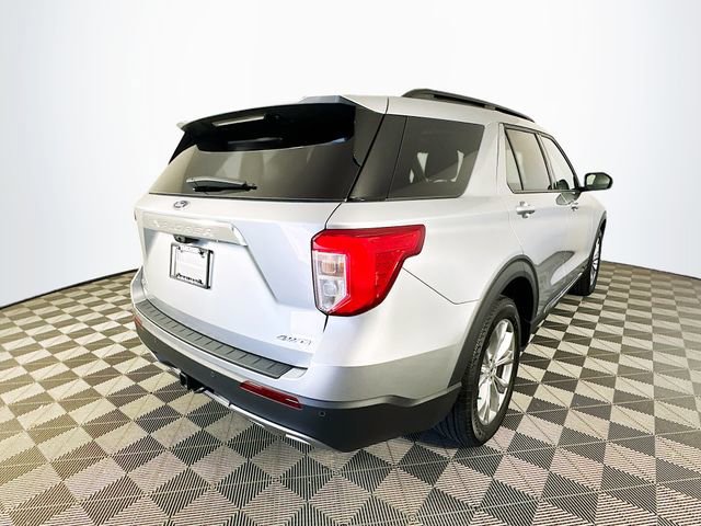 Certified 2024 Ford Explorer XLT w/ Equipment Group 202A AWD/4WD image 12