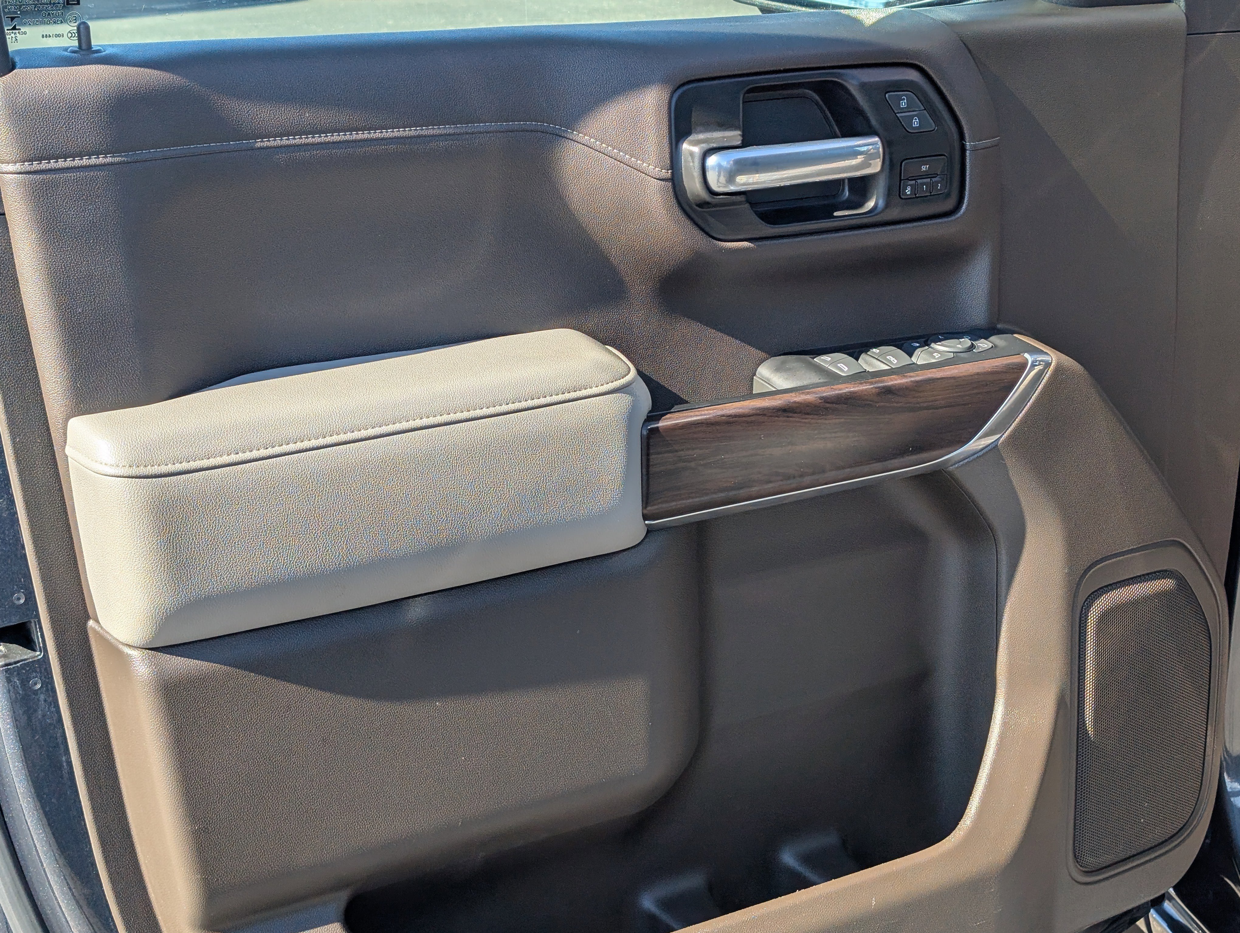 Used 2021 GMC Sierra 1500 SLT w/ X31 Off-Road Package image 16