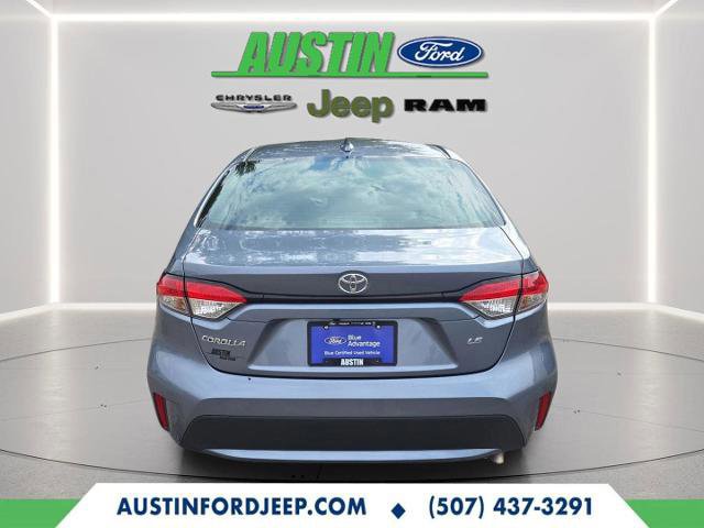 Used 2022 Toyota Corolla LE image 3