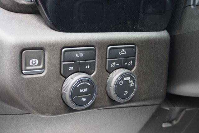 Used 2023 Chevrolet Silverado 1500 LT AWD/4WD image 20