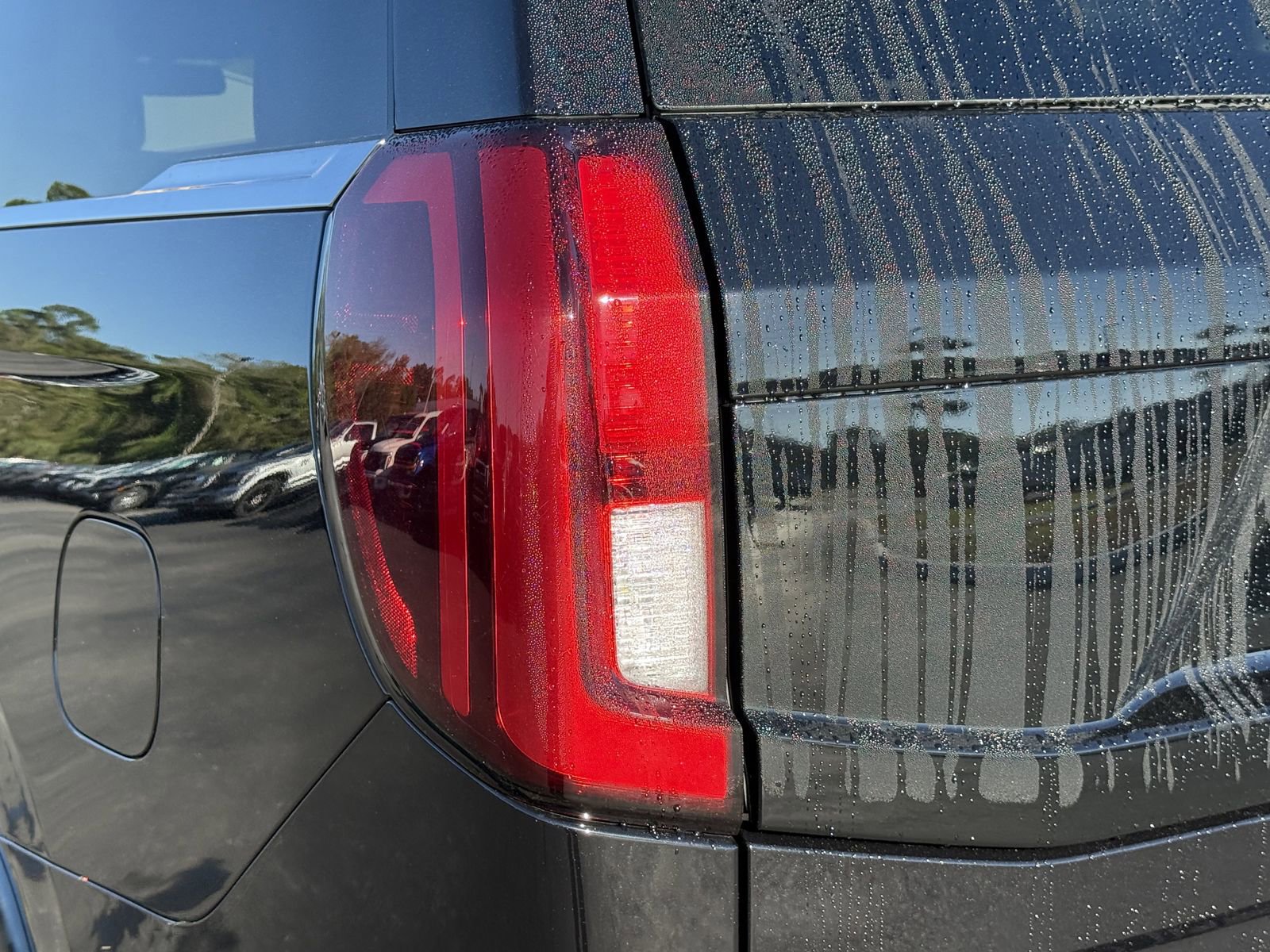 Certified 2025 Ford Expedition Active image 7