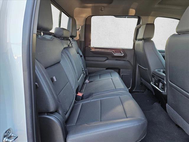 Used 2025 Chevrolet Silverado 2500 LTZ w/ LTZ Convenience Package AWD/4WD image 17