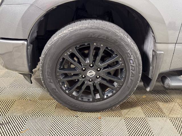 Used 2018 Nissan Titan SV w/ SV Convenience Package AWD/4WD image 7